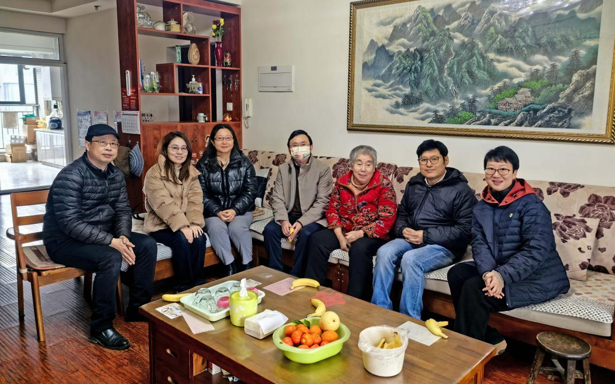 情系退休教师，新春暖意融融——西南交大建筑学院开展春节走访慰问活动